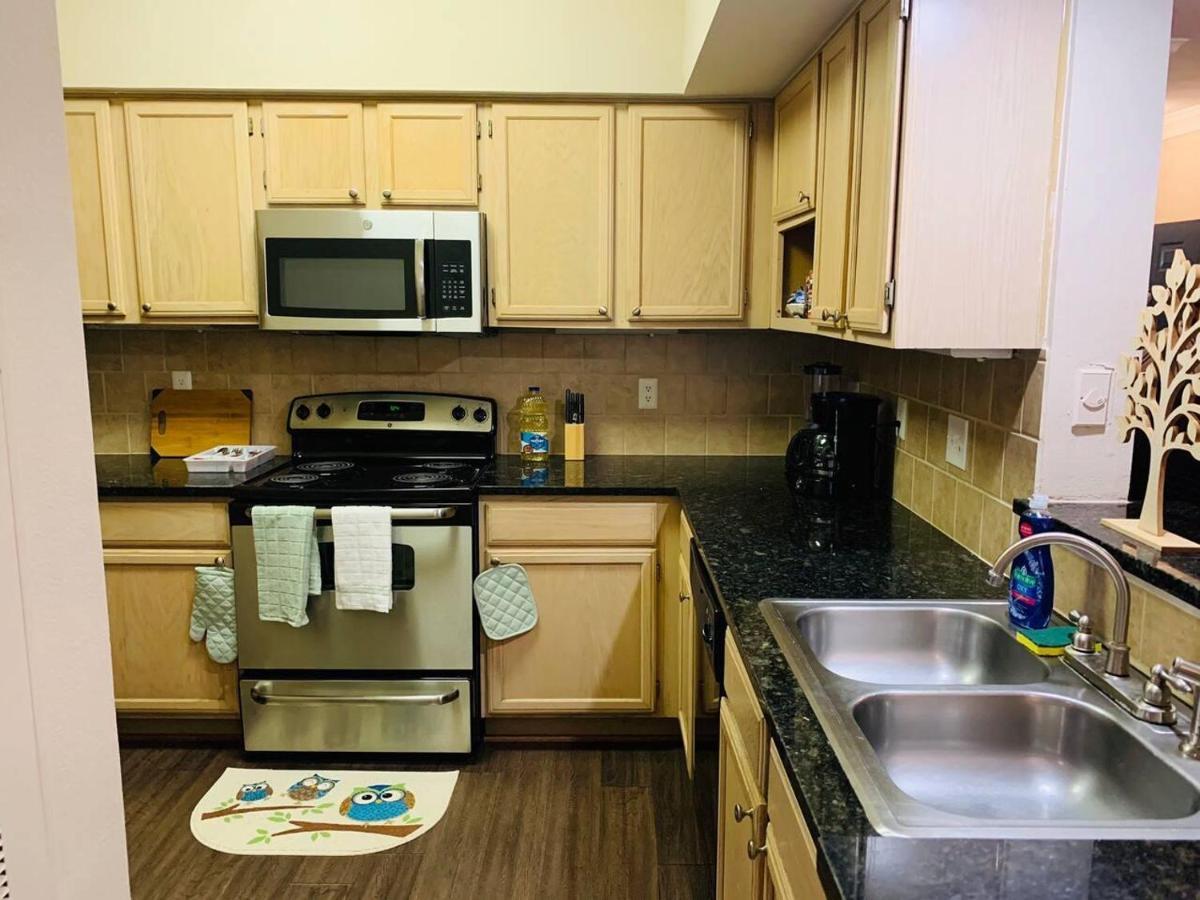 2 Bedroom Easy Access To Med Center, Nrg, Downtown Houston Exterior photo